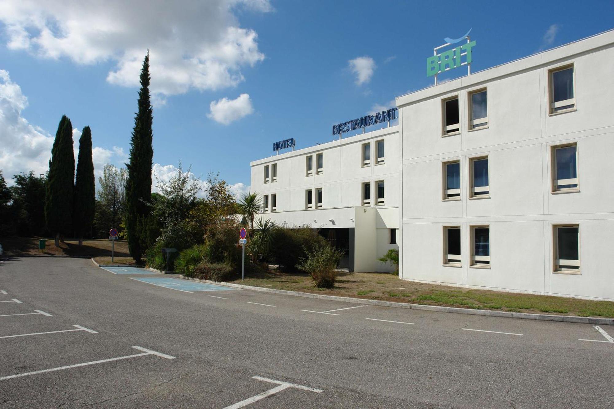 Brit Hotel Marseille Aéroport - A&S Mirabeau Esterno foto