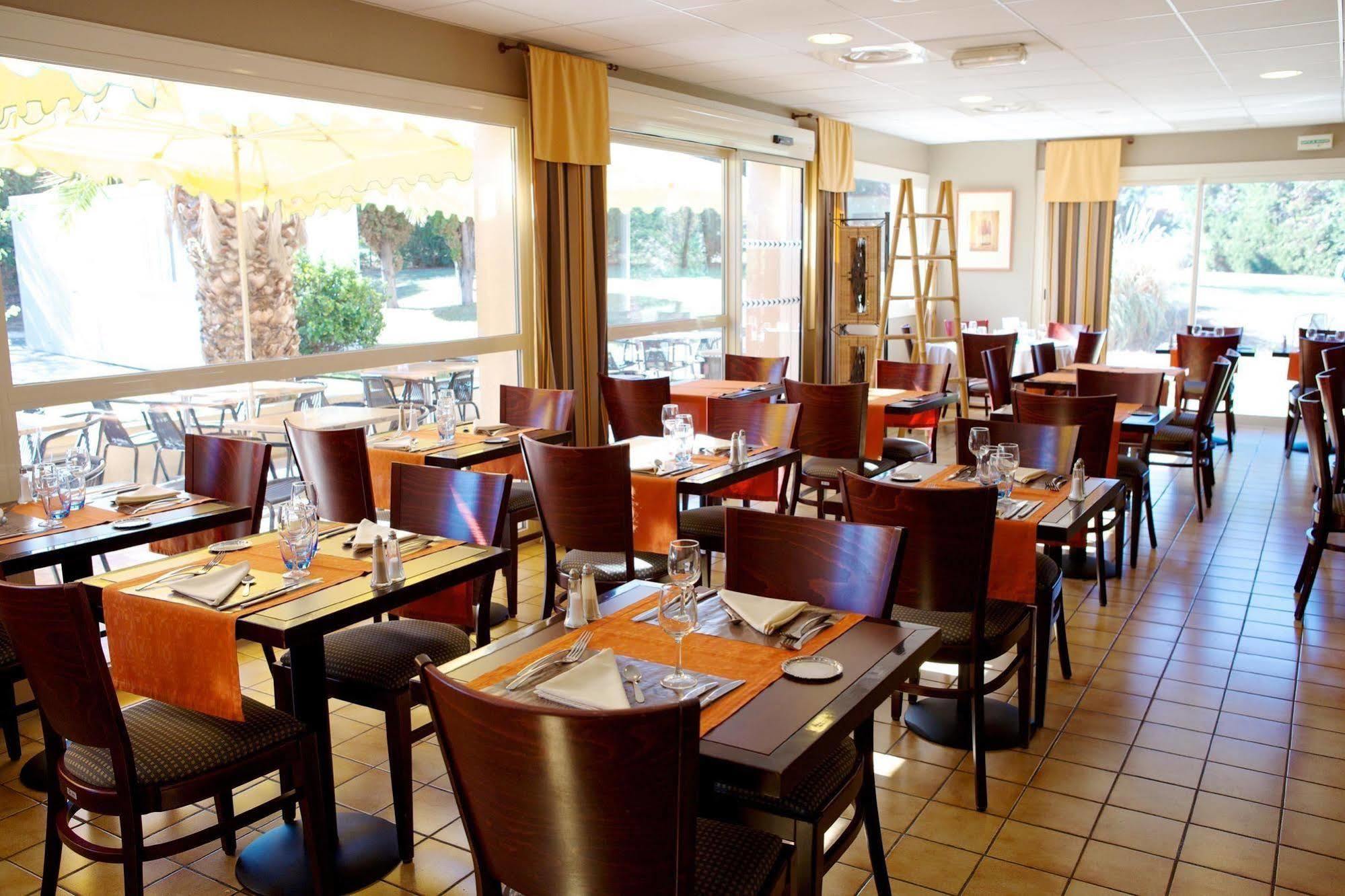 Brit Hotel Marseille Aéroport - A&S Mirabeau Ristorante foto